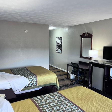 ديلارد Budgetel Inn & Suites المظهر الخارجي الصورة