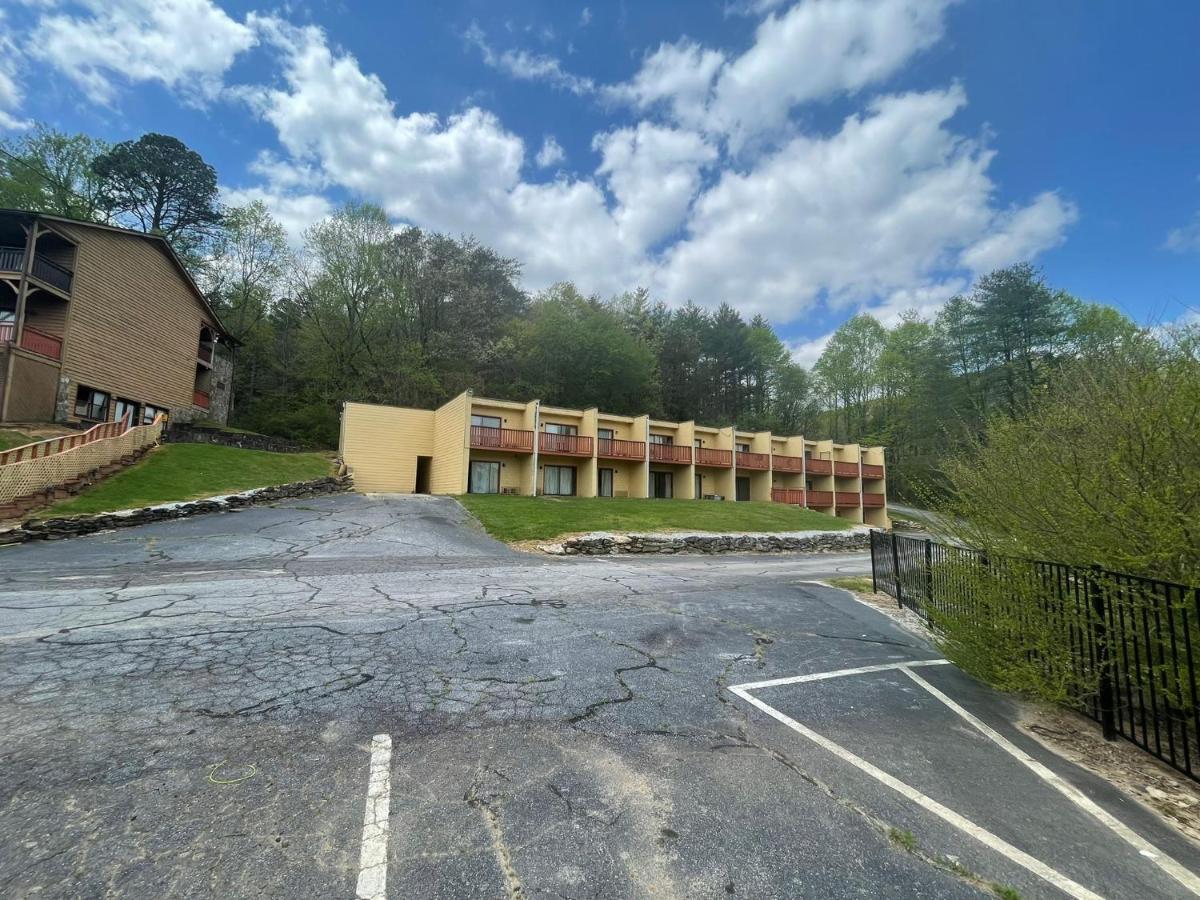 ديلارد Budgetel Inn & Suites المظهر الخارجي الصورة