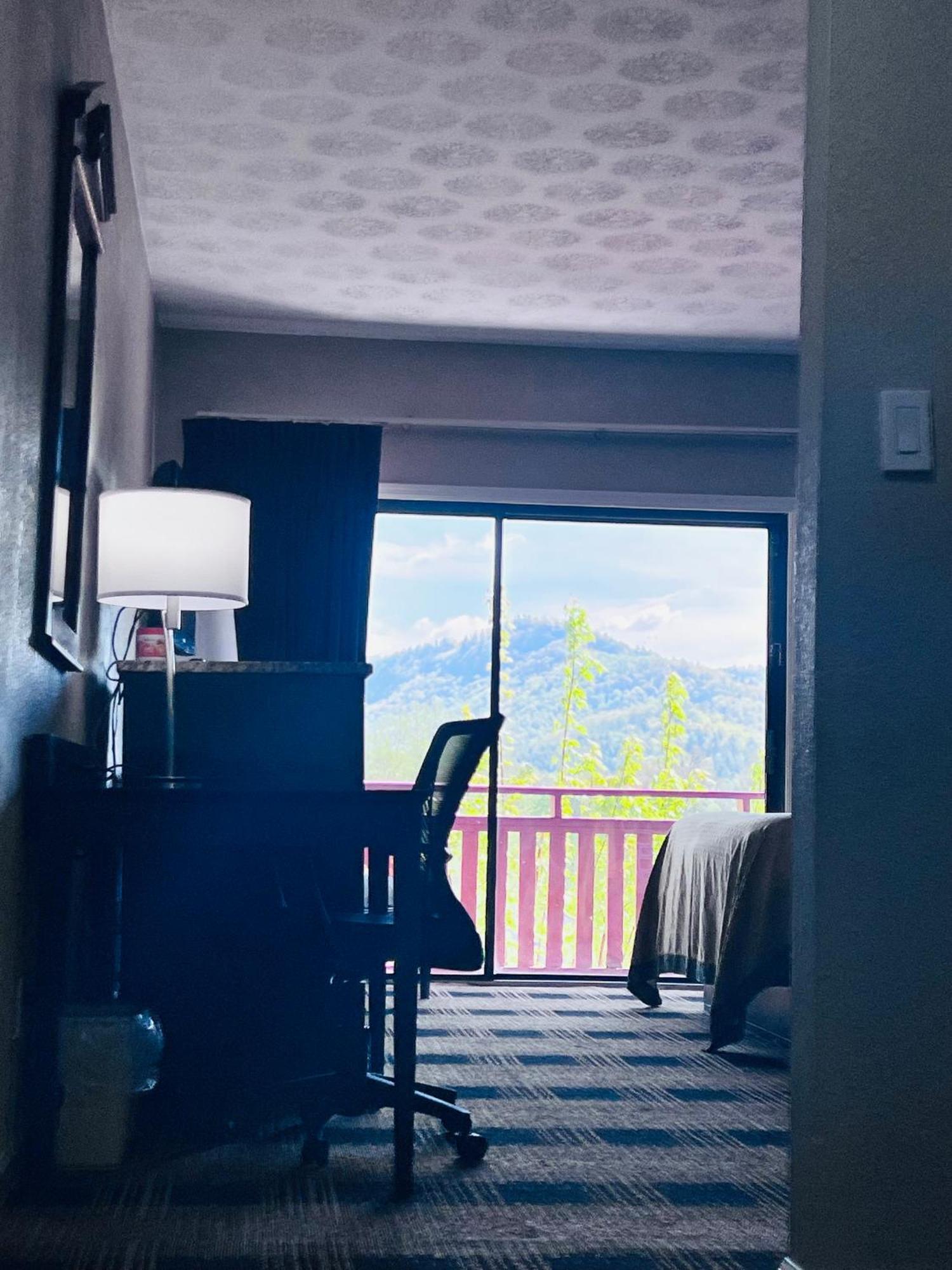 ديلارد Budgetel Inn & Suites المظهر الخارجي الصورة