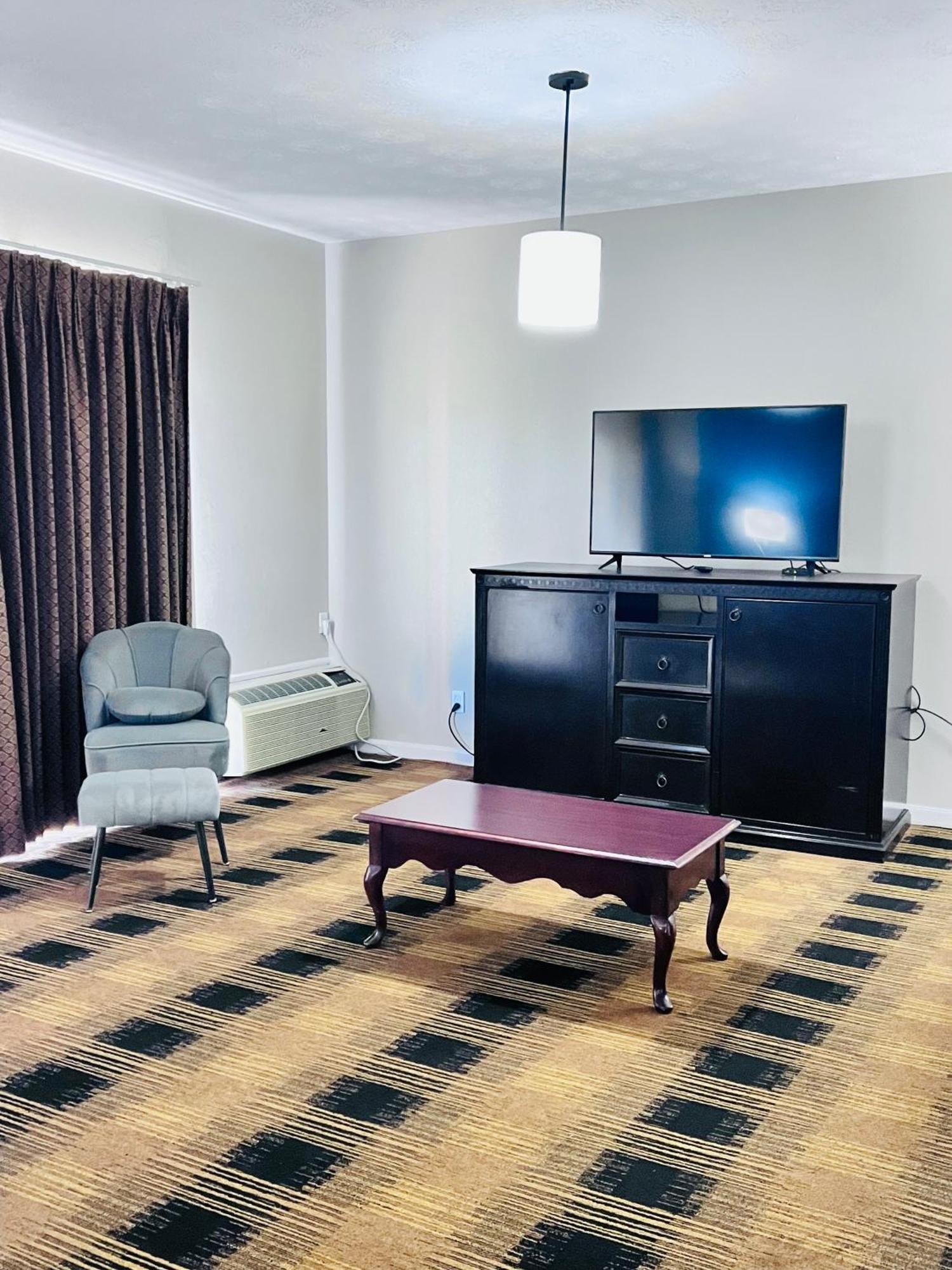 ديلارد Budgetel Inn & Suites المظهر الخارجي الصورة